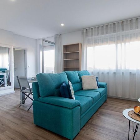 Downtown 1Br Apartment W/ Balcony By Lovelystay Porto Exteriér fotografie