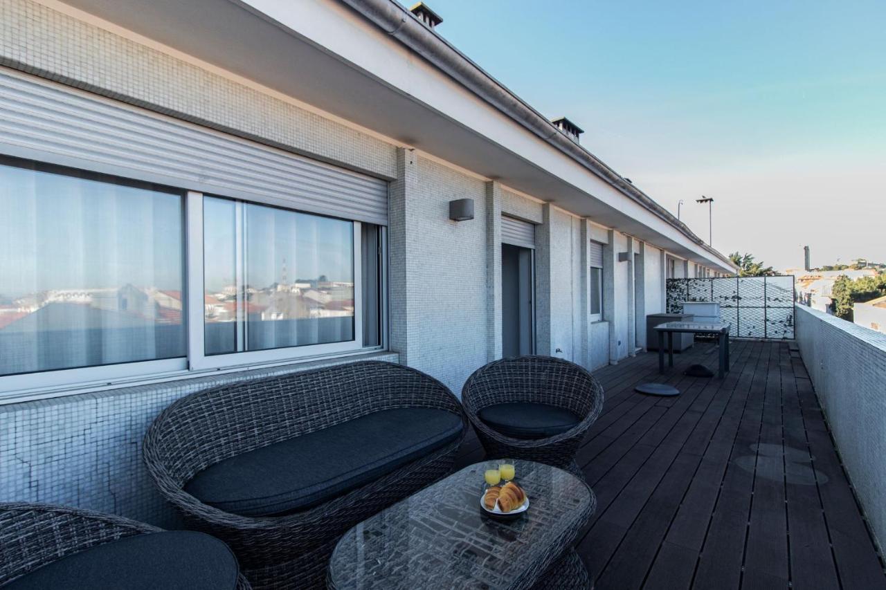 Downtown 1Br Apartment W/ Balcony By Lovelystay Porto Exteriér fotografie